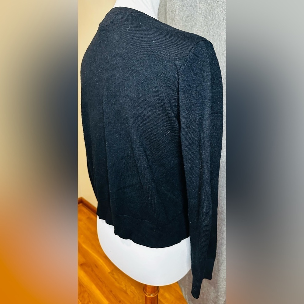 Elegant Black Button-Up Women's Cardigan - Picture 9 of 11